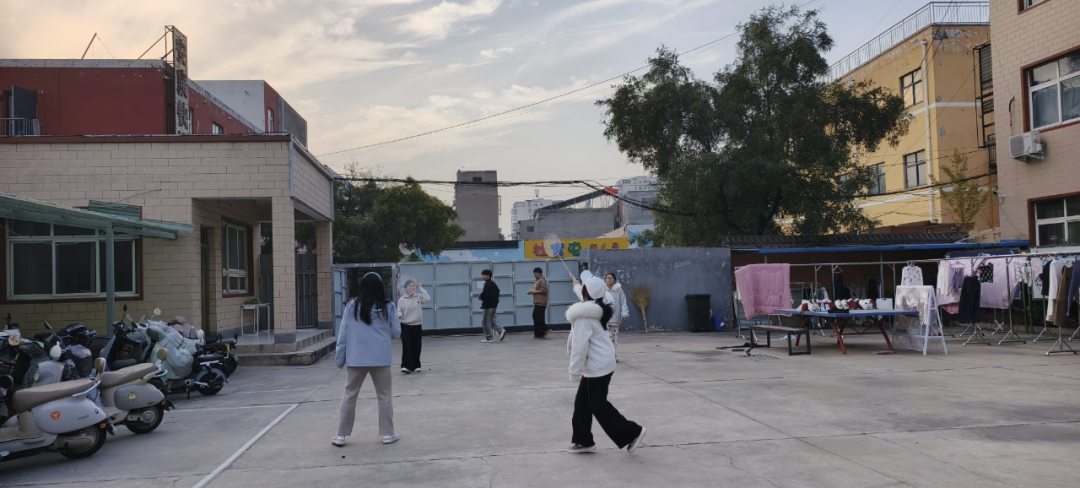 1762398292269385.png 640.png