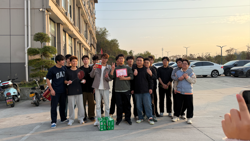 1762479933356229.png 640 (2).png