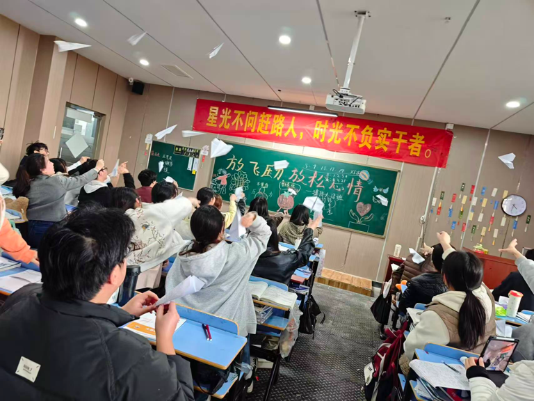 1762936195342571.png 图片2.png