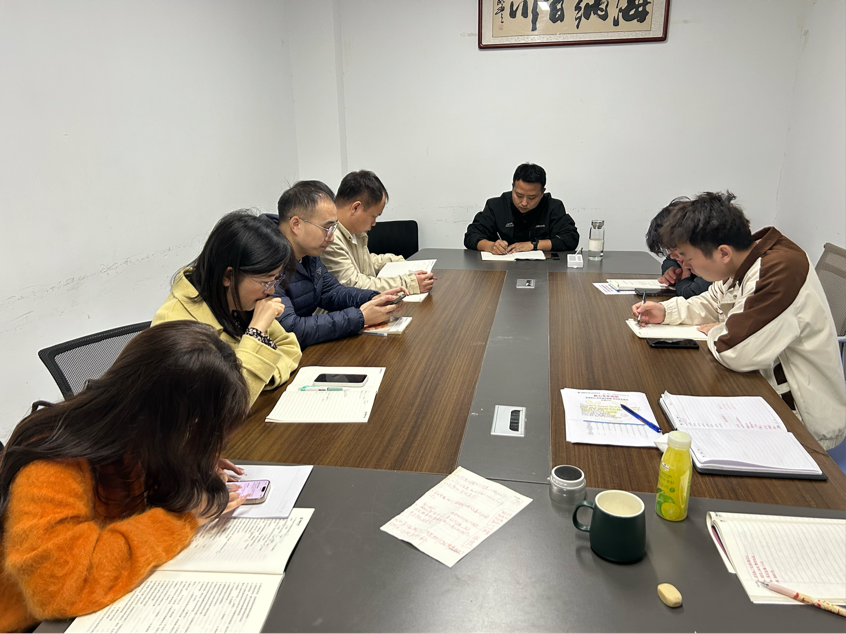 1763105763491806.png 640 (3).png