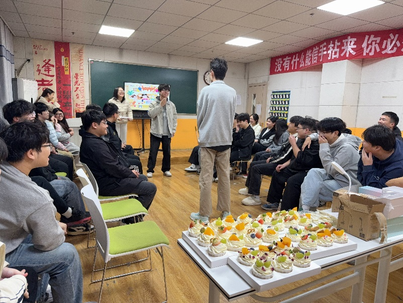 1763105958667781.png 640 (4).png