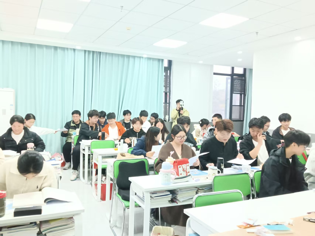 1763368366760551.png 640 (13).png