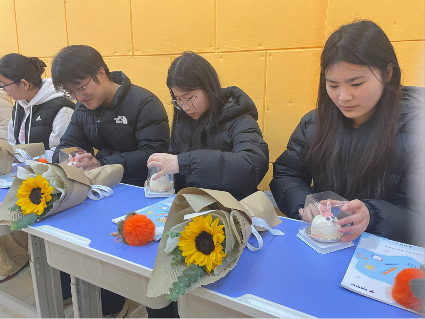 1763535353765469.png 640 (5).png