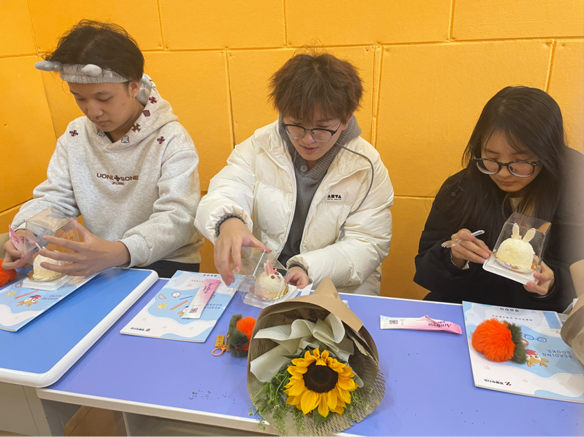 1763535360304637.png 640 (6).png