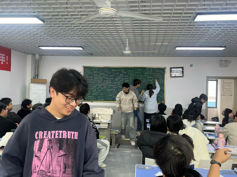 1763627508195219.png 640 (7).png