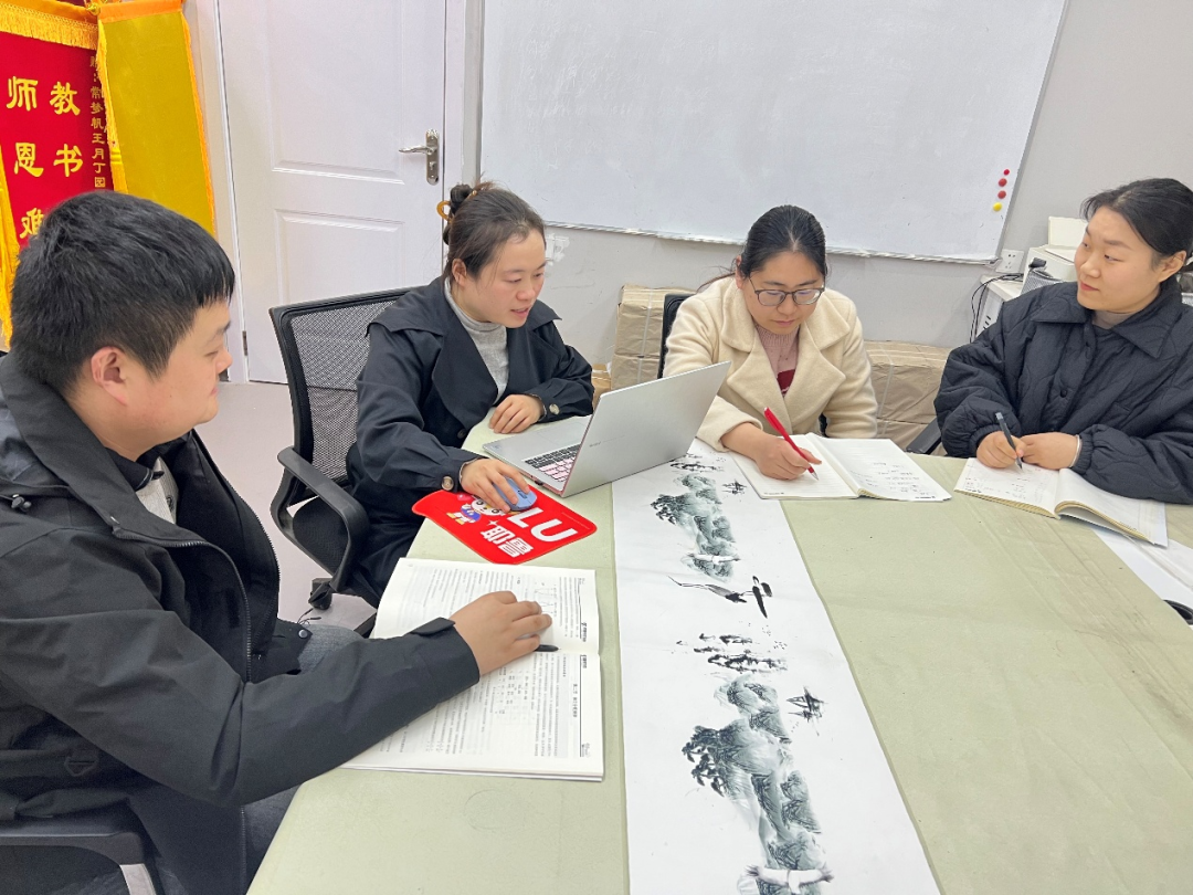 1764658256700304.png 640 (5).png