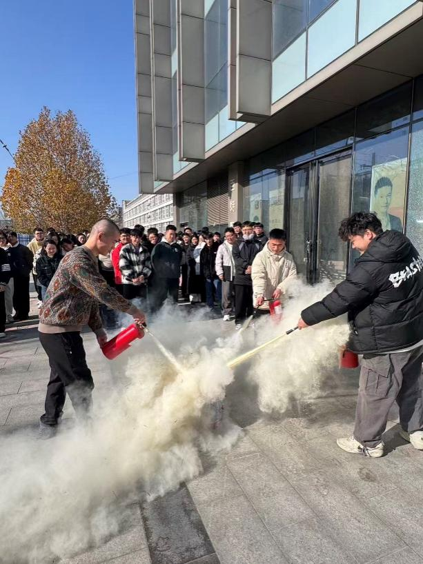 1765097453208633.png 640 (11).png