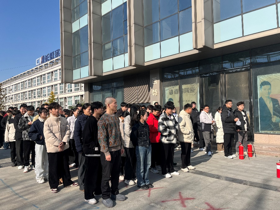 1765097464114689.png 640 (12).png