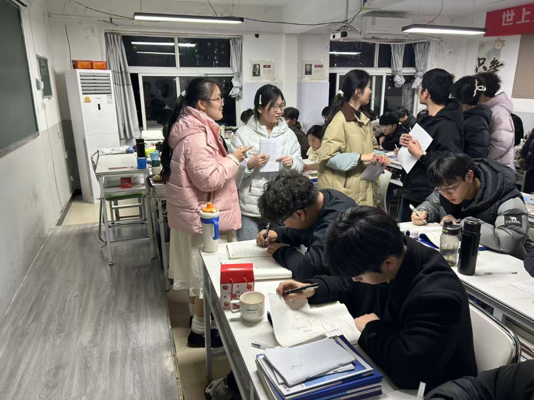 1765270645920657.png 640 (6).png