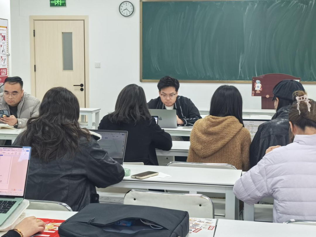 1765534059882086.png 640 (8).png