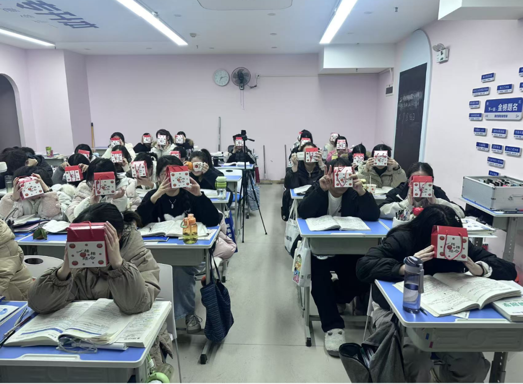 1765699326541912.png 640 (22).png